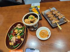 -8PINTS八品脱·日料·烧鸟·精酿小酒馆(莘庄店)