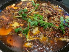 -鸿顺老铁锅美蛙鱼府(解放碑店)