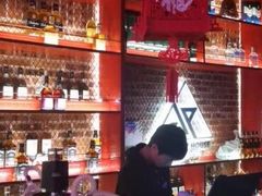 -UP嘻哈酒吧(粉巢店)