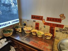 -柳州肥姨妈大骨螺蛳粉(东靖路店)