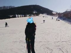 -庙香山滑雪场