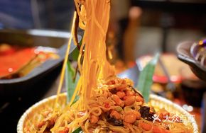 Lao Biao's Stir-Fried Luosifen