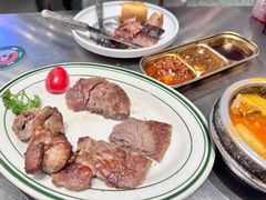 -猛古里烤肉自助(荟聚中心店)