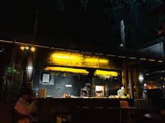 -城墙外BAR