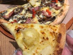 榴莲拼黑松露披萨-乐凯撒披萨(蛇口花园城店)