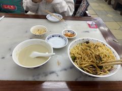 -海碗居老北京炸酱面(增光路店)
