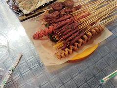 -刘姐啤酒鱼民族演艺餐厅(西街总店)