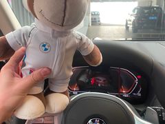 -上海宝信宝马4S店