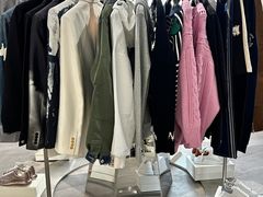 -LuOne凯德晶萃广场(徐家汇路店)