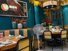 -黄泥岗·地道湖北菜(奥特莱斯店)