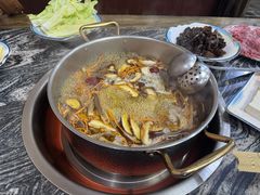 -乳仔牛牦牛汤锅 烤羊排(松潘古城店)