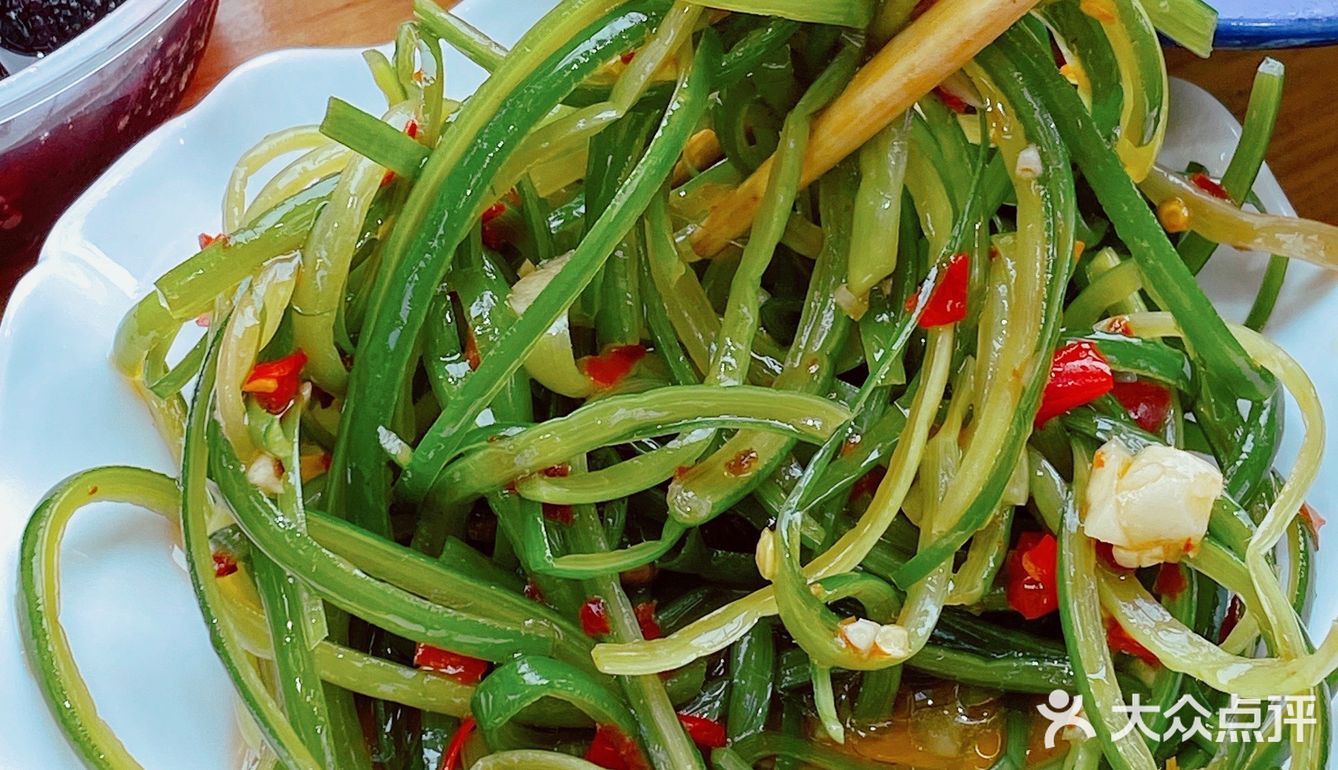 冬瓜山夜宵店yyds6073种凉菜凉拌脆骨爆好吃