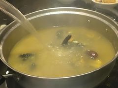 -丫丫汤膳打边炉(宏府408坊店)