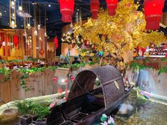 -老滇山寨•云南特色菜•地方菜•民族风情歌舞表演(金碧店)