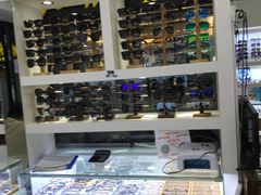 -广州宝岛眼镜武汉和光眼镜市场西区店