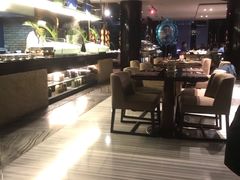 -唐拉雅秀酒店-西锦汇空中BBQ·思创餐厅