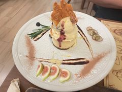 -Mark&Mars Restaurant