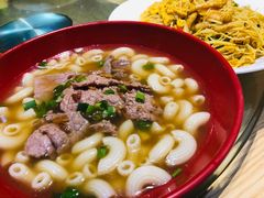 -滋味满屋美食坊(上海街店)