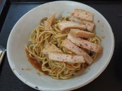 -松树干拌面店