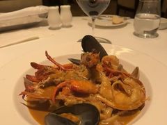 -香港赛马会双鱼河会所