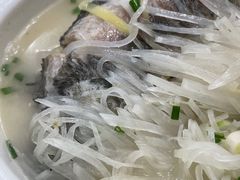 萝卜丝鲫鱼汤-红色湘菜馆(春风店)