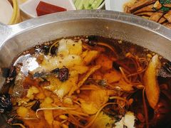 -鑫巴蜀小镇 · 水煮鱼专研店(玉桥店)