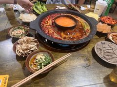 -黄潇洒老火锅(九眼桥宏济巷店)