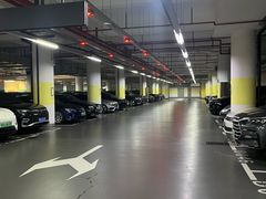 -丁香国际商业中心-停车场