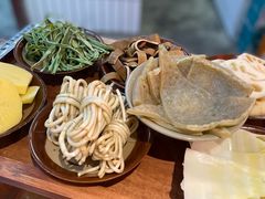 -四小区火锅·巷子里的重庆火锅(花照壁店)