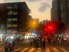 -降龙爪爪(建设路1店)