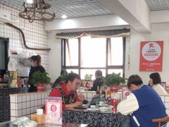 大堂-八两八金·莱芜特色炒鸡(市南漳浦路店)