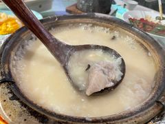 -粤港湾砂锅粥·宵夜(宝龙店)