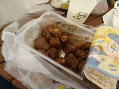 -周黑鸭(宁波鄞州区环球银泰城店)