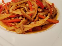 酸萝卜炒卤牛肚-坛宗剁椒鱼头(河西王府井店)