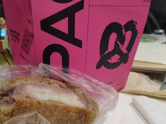 -PAOPAO Bakery&Café(港汇店)