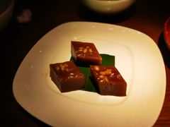 松子枣泥拉糕-鑫震源·苏式大虾生煎(山塘街店)