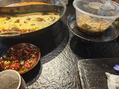 -鹿鸣山草本茶香火锅(园西路店)