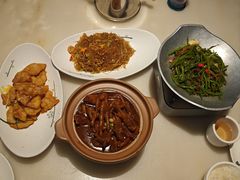 -小菜园新徽菜(芜湖镜湖苏宁店)