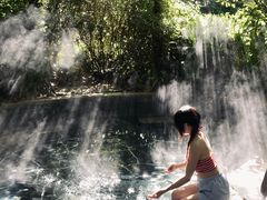 -腾冲洞山温泉村