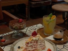 -懒鱼时光馆(沙坪坝店)