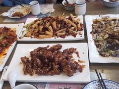 -桃子餐厅·天津菜(王顶堤总店)