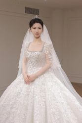 点击看大图 -拉瑞娜LaReine婚纱礼服高级定制