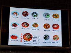 -红鼻子桂林米粉(金唐新光界店)
