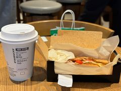 -星巴克臻选(北京银泰店)