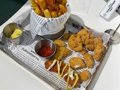 -露露家咖啡店
