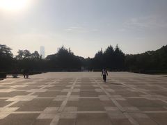 -上海市龙华烈士陵园