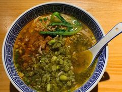 辣肉面-沪西老弄堂面馆(定西路店)