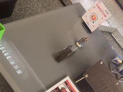 -密苏里·吖咪KTV火吧