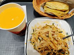 -魏家凉皮(郑州东站店)