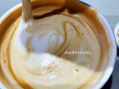 澳瑞白-luckincoffee瑞幸咖啡(香港名店街店)